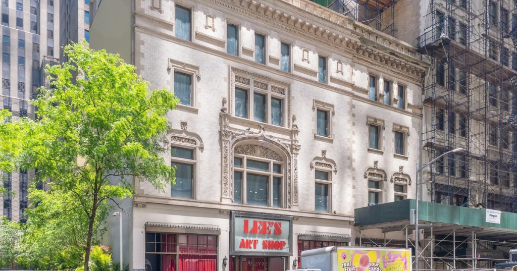 The Phantom Never Left: Diane Paulus, Columbia ’97, and the Immersive Masquerade That Keeps&nbsp;Extending